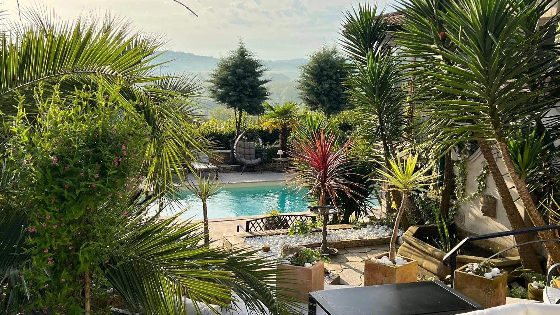 Villa Merkel - 27 Pers - 11 Chambr - 10 Wc - Piscine Anglet